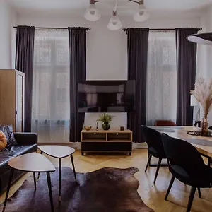 Golden Pearl - Main Square, 100 Sqm, 4 Krakow